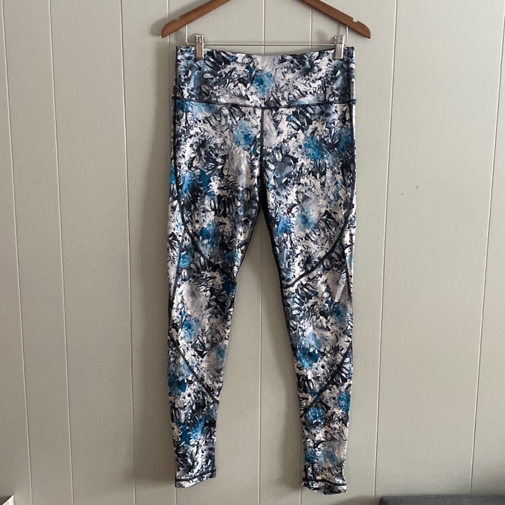 Victoria’s Secret Sport High-rise stirrup legging size L